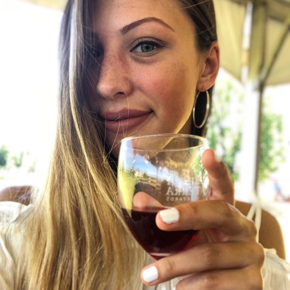 Meet your Posher, Alli